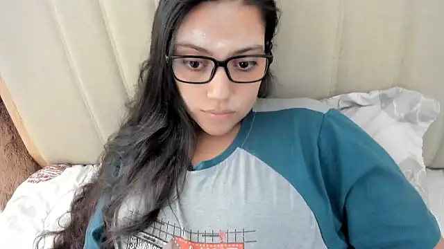 Snapshot of roniewester chatting on November 7, 6:08 pm roniewester online show from November 7, 6:08 pm