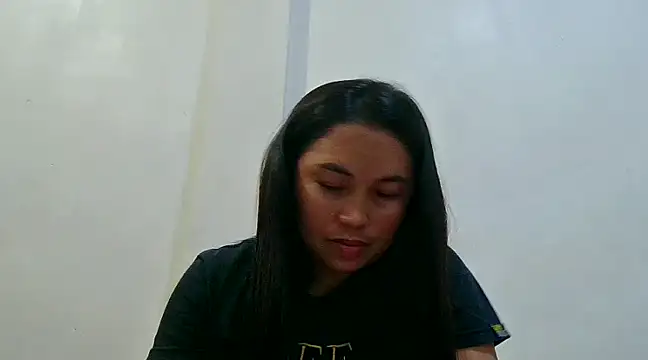 LalaiAsian online show from December 11, 4:42 pm