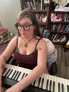 Adobe Angel online show from December 22, 6:38 pm