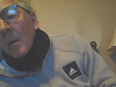 jck1m0t online show from November 8, 7:34 pm