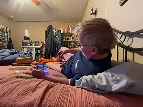 jck1m0t online show from March 25, 11:55 pm