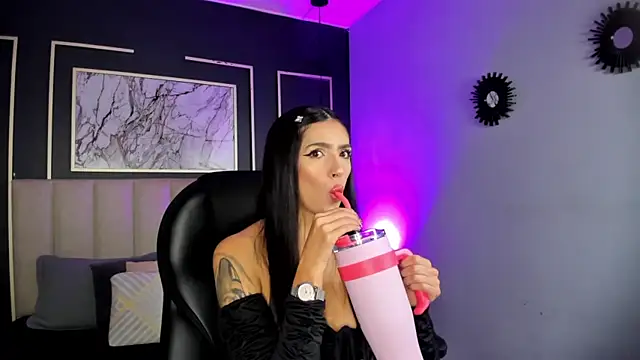 Samantha Brooke online show from March 4, 1:17 pm