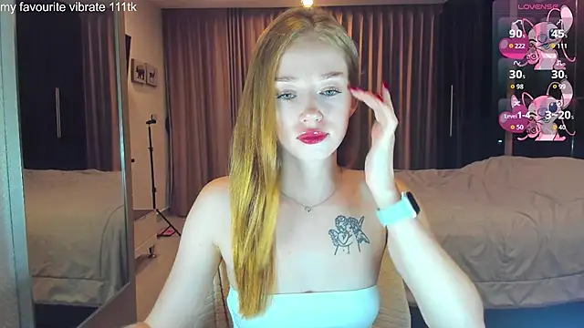 Hot Mia  online show from November 6, 12:06 pm