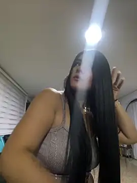 Snapshot of _dinna chatting on March 3, 9:26 pm dinna online show from March 3, 9:26 pm