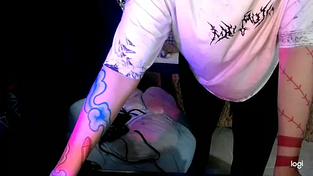 Snapshot of JINX_26 chatting on November 20, 2:56 am JINX 26 online show from November 20, 2:56 am