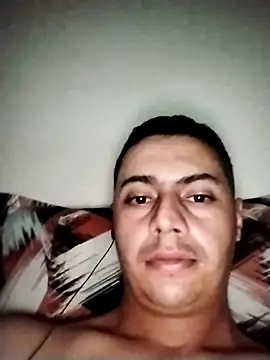 Snapshot of Iml22m chatting on May 8, 2:39 am Iml22m online show from May 8, 2:39 am