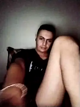 Snapshot of Iml22m chatting on May 15, 11:34 pm Iml22m online show from May 15, 11:34 pm