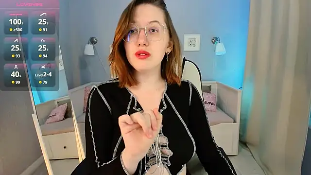 Snapshot of Charmy_Gracy chatting on October 11, 11:20 am Charmy Gracy online show from October 11, 11:20 am