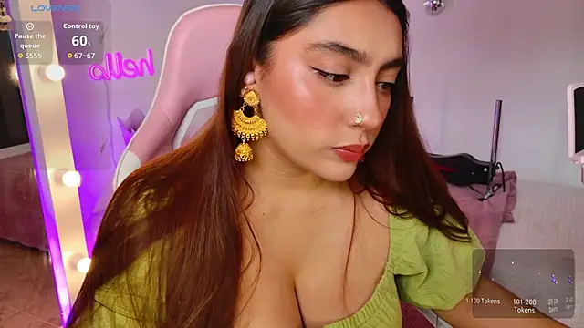 Snapshot of ashalisha chatting on April 29, 2:43 pm ashalisha online show from April 29, 2:43 pm