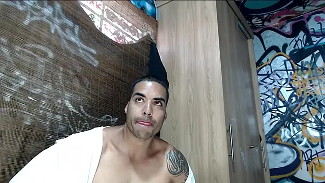 Snapshot of Justin_Frank chatting on November 29, 2:09 pm Justin Frank online show from November 29, 2:09 pm