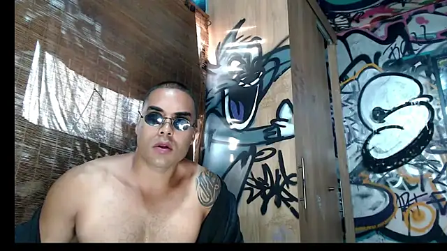 Snapshot of Justin_Frank chatting on March 1, 10:23 pm Justin Frank online show from March 1, 10:23 pm