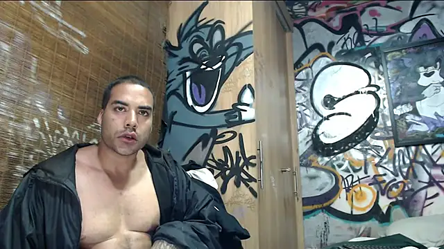 Snapshot of Justin_Frank chatting on June 5, 11:32 pm Justin Frank online show from June 5, 11:32 pm