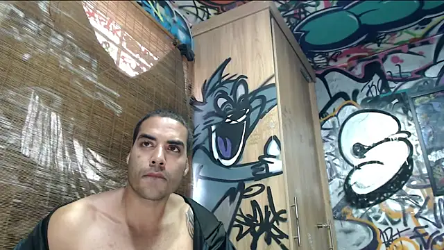 Snapshot of Justin_Frank chatting on June 10, 8:19 pm Justin Frank online show from June 10, 8:19 pm