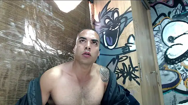 Snapshot of Justin_Frank chatting on June 11, 10:19 pm Justin Frank online show from June 11, 10:19 pm