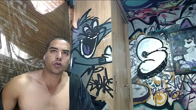 Snapshot of Justin_Frank chatting on June 18, 4:44 pm Justin Frank online show from June 18, 4:44 pm