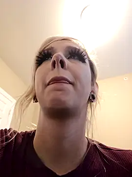 AmethystFoxx online show from November 15, 10:26 pm