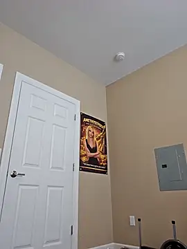 AmethystFoxx online show from March 24, 6:35 pm