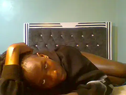 Snapshot of blackcuteebony chatting on March 20, 1:04 pm blackcuteebony online show from March 20, 1:04 pm
