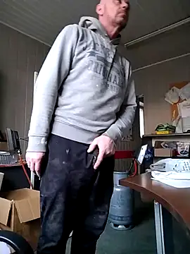 Snapshot of wilkalfa chatting on February 12, 3:40 pm wilkalfa online show from February 12, 3:40 pm