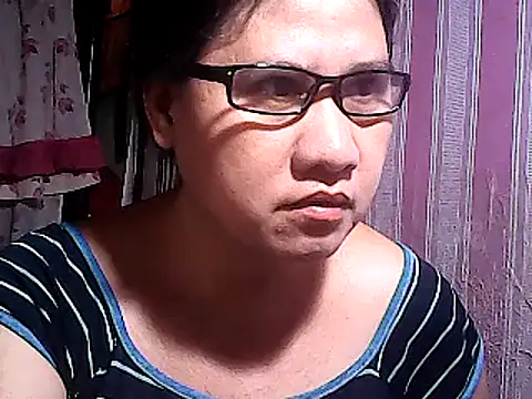 sweetsosie18 online show from March 11, 7:58 am