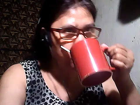 sweetsosie18 online show from February 4, 8:03 pm