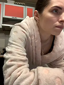 Snapshot of SeducingYoghourt chatting on January 3, 4:48 pm SeducingYoghourt online show from January 3, 4:48 pm