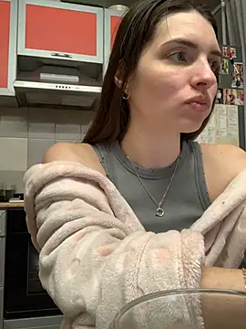 Snapshot of SeducingYoghourt chatting on February 19, 4:00 pm SeducingYoghourt online show from February 19, 4:00 pm