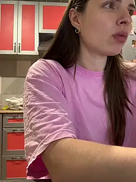 SeducingYoghourt online show from March 18, 4:32 pm