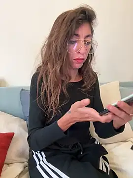 Snapshot of amanilouve chatting on October 27, 12:09 pm amanilouve online show from October 27, 12:09 pm