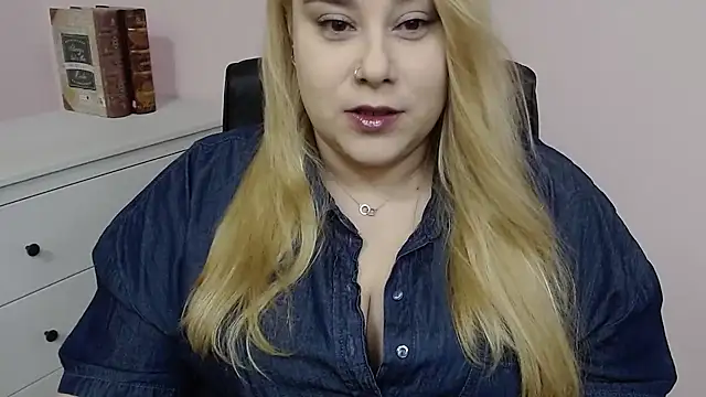 XgloryHAILEY online show from March 18, 10:26 pm