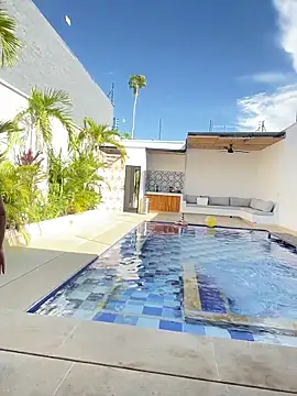 Snapshot of ROSE__15 chatting on November 1, 8:11 pm ROSE 15 online show from November 1, 8:11 pm