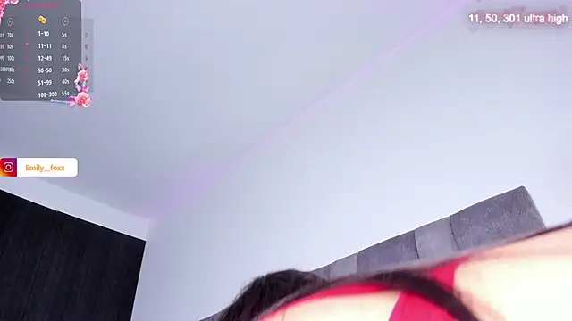 Snapshot of emily_fox1 chatting on February 14, 10:34 am emily fox1 online show from February 14, 10:34 am