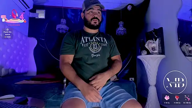 MichaelBear  online show from October 29, 2:41 pm