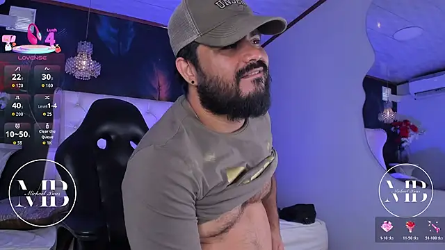 MichaelBear  online show from February 5, 1:38 pm