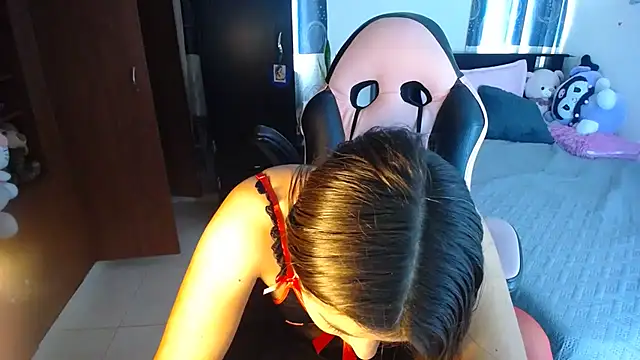 violeta campbell online show from October 31, 4:41 pm