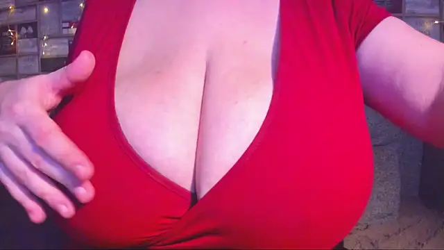 Snapshot of VickyBoobs chatting on October 22, 5:13 pm VickyBoobs online show from October 22, 5:13 pm