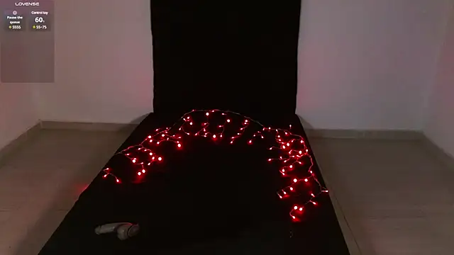 My vampire Mia online show from March 23, 3:32 am