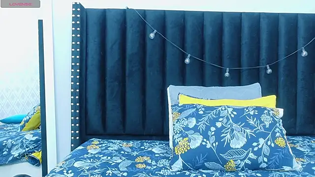 Snapshot of colombiamommy chatting on February 2, 12:26 pm colombiamommy online show from February 2, 12:26 pm