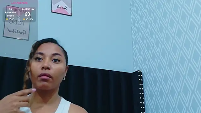 Snapshot of colombiamommy chatting on March 4, 12:22 pm colombiamommy online show from March 4, 12:22 pm