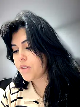 Snapshot of Alyaa_s chatting on October 10, 1:26 am Alyaa s online show from October 10, 1:26 am