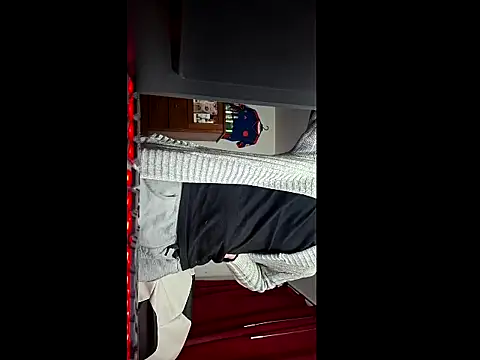 Snapshot of ALBEIROFOOTBALL1992 chatting on March 1, 4:58 am ALBEIROFOOTBALL1992 online show from March 1, 4:58 am