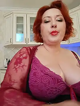 Snapshot of mom4you chatting on July 8, 7:02 am mom4you online show from July 8, 7:02 am