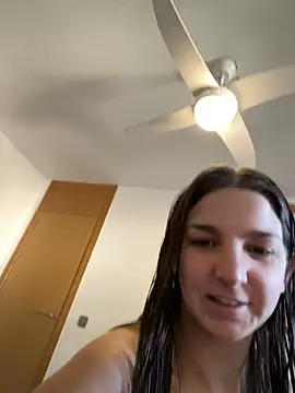 DoriDeluxe66 online show from January 3, 9:25 am