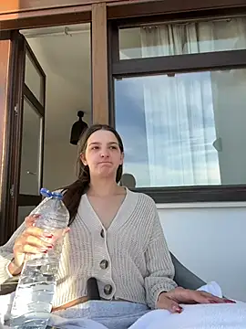 DoriDeluxe66 online show from January 10, 8:40 am