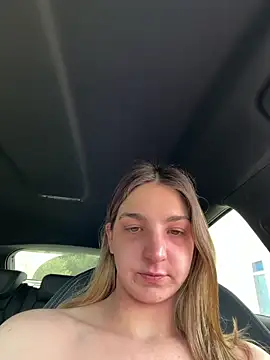 DoriDeluxe66 online show from March 21, 8:19 am