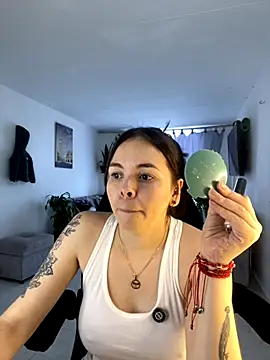 carolina16love online show from October 19, 9:15 pm