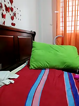 HotsexyNaughtysweetbaby online show from February 16, 3:58 am