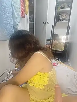 HotsexyNaughtysweetbaby online show from July 27, 6:37 pm