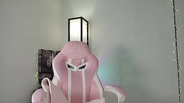  monamour  online show from December 12, 9:51 am