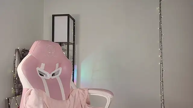  monamour  online show from January 8, 9:42 am